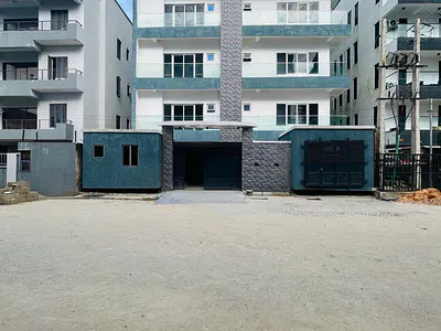 3bed, 2bed and 1bedroom Apartment with Elevator &gym — Lekki, Lagos