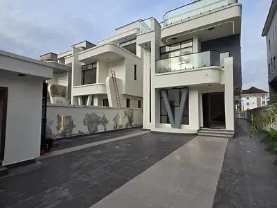 Ultra-Chic Contemporary Designed 5 Bedroom Detached House with Pool — Lekki, Lagos