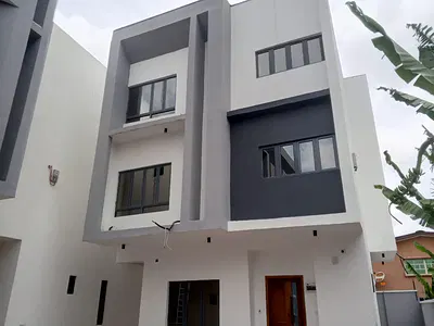 Lovely Well Located 4 Bedroom Detached Duplex — Alaka, Surulere, Lagos