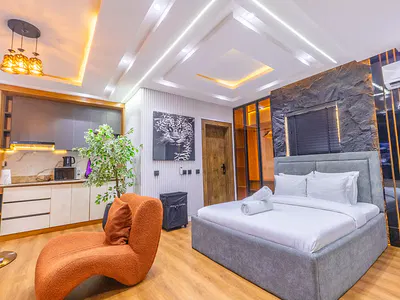 Deegliders Cassius Studio Apartment with PS5 and Private Balcony — Lekki, Lagos