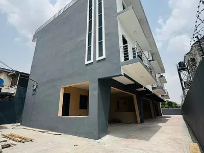 Lovely Built 4 Bedroom Terrace Duplex in a Secured Estate — Anthony, Maryland, Lagos