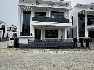 Luxury and Elegant 5 Bedroom Duplex with a BQ, Pool, Cinema — Lekki, Lagos