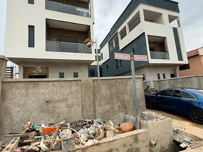 Well Finished 4 Bedrooms Detached Duplex with BQ — Magodo, Lagos
