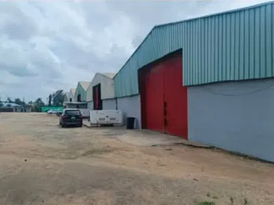 9½ Acres of Land with 5 Bay Standard High Roof Warehouse of 5500M2 Wit — Satellite Town Close to Mile 2 and Amuwo Odofin, Satellite Town, Ojo, Lagos