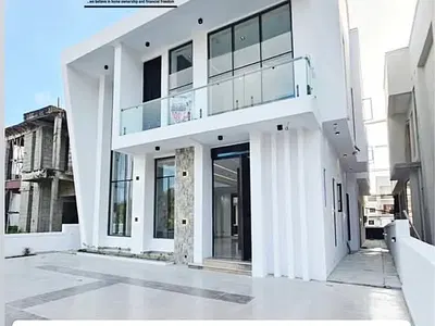 Contemporary 5 Bedroom Fully Detached Duplex — Lekki, Lagos