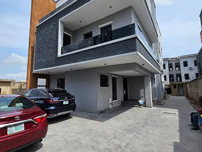 Magnificently Built 6 Bedroom Fully Detached Duplex with a 2 Room BQ — Ikeja GRA, Ikeja, Lagos