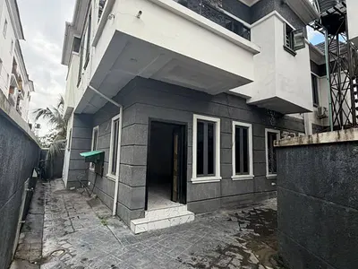 4 Bedroom Detached House with a Room BQ with Modern Pop — Lekki Phase 1, Lekki, Lagos
