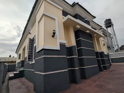 Detached 3 Bedroom Bungalow — Ibadan, Oyo