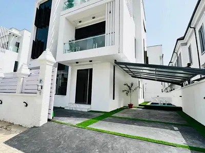 Spacious 5-Bedroom Detached Duplex — Orchid, Lekki, Lagos