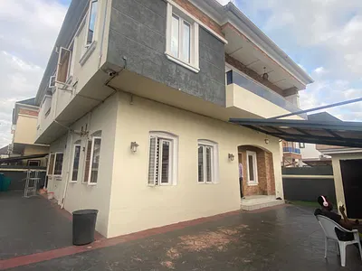 5 Bedroom Detached Home — Lekki, Lagos