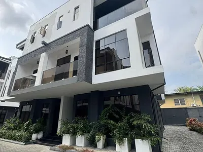 4 Bedroom Semi-Detached Duplex with Spacious Living Room — Oniru, Victoria Island (VI), Lagos