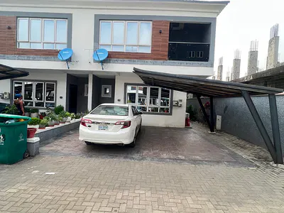 4 Bedroom Terrace Apartment — Victoria Ii Bay Annex, Lekki, Lagos