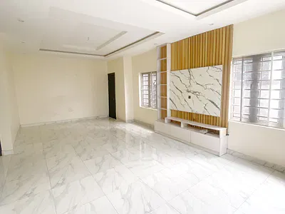A Well Maintained Spacious 4 Bedroom Semi Detached Duplex — Magodo, Lagos