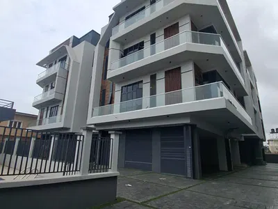 Clean 2 Bedroom Flat with BQ — Lekki Phase 1, Lekki, Lagos