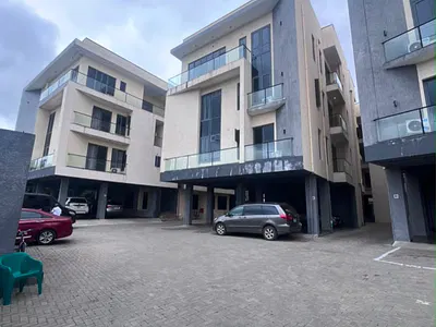 2 Bedroom Apartment + BQ — Lekki Phase 1, Lekki, Lagos
