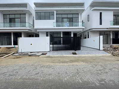 Well Finished Four (4) Bedroom Detached Duplex — Lekki, Lagos