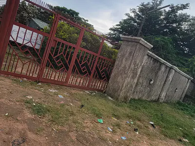 Strategically Land, Fenced and Gated. 1, 500SQM — 3 -4 Min Dr From the Express, Beside River Park Est. Area, Lugbe Dist, Lugbe District, Abuja