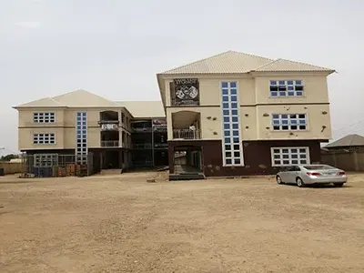 Shopping Complex on 3 Floors — New Nyanya- Keffi Road, Keffi, Nasarawa