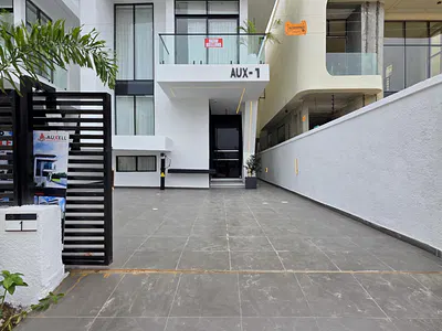 5 Bedroom Detached Home — Orchid Road Lekki Lagos, Lekki Phase 2, Lekki, Lagos