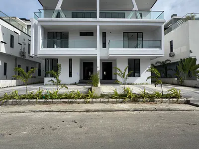 Direct Brief - Deluxe 5bed Home — Lekki, Lagos