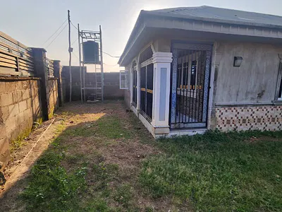 Executive Built of 2 Bedroom Bungalow in a Serene Environment — Ibadan, Oyo