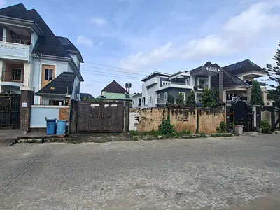 Dry Full Plot in an Estate — Isolo, Lagos