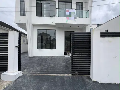 Contemporary 5 Bedroom Detached Duplex — Ajah, Lagos