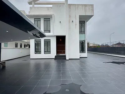 Contemporary Five (5) Bedroom House — Lekki, Lagos