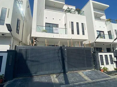 5 Bedroom Detached Duplex — Lekki, Lagos