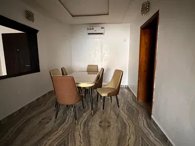Spacious and En-Suite 3 Bedroom with BQ — Maitama District, Abuja