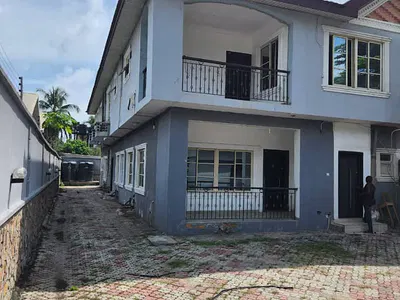 Commercial or Residential Massive 5 Bedroom with BQ 8 Parking — Lekki, Lagos
