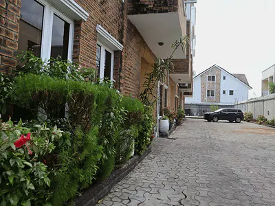 Comfortable 1 Bedroom Apartment Near VFS Global — Oladimeji Alo Street, Lekki Phase 1, Lekki, Lagos