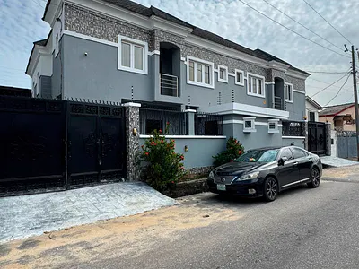 4 Bedroom Semi Detached Duplex — Surulere, Lagos
