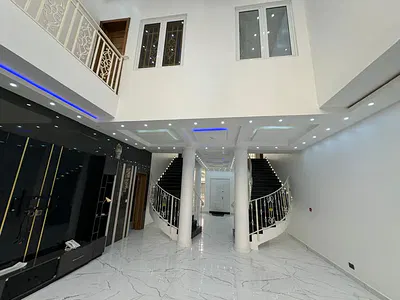 Luxury 8 Bedrooms Detached Mansion with a 3 Bedroom Boys Quarter / Guest Chalet — Lekki, Lagos