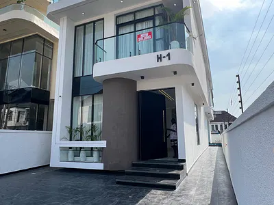 Contemporary 5 Bedroom Detached Duplex — Orchid, Lekki, Lagos