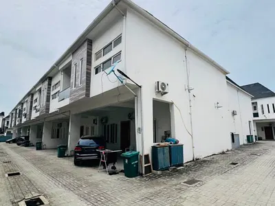 4 Bedroom Terrace Duplex in a Secured and Serviced Estate. — Lekki, Lagos