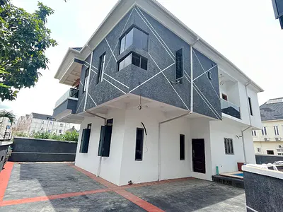 Spacious 5 Bedroom Fully Detached Duplex with BQ & Swimming Pool — Ikota, Lekki, Lagos