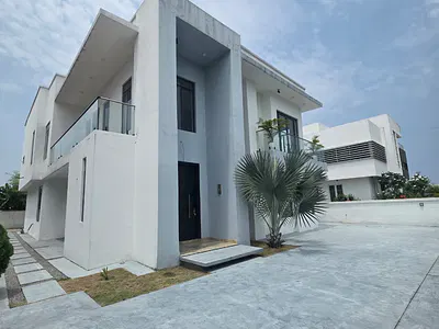 5 Bedrooms Fully Detached Duplex in a Prime Location — Ajah, Lagos