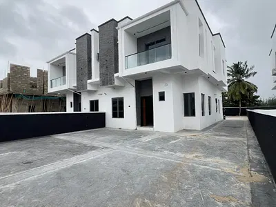 4 Bedroom — Lekki, Lagos