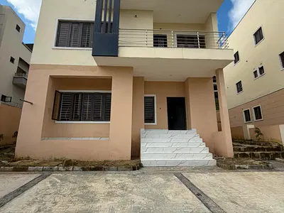 5 Bed Room Detached Duplex — Guzape District, Abuja