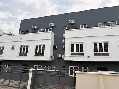 5 Bedrooms Luxury Smart Home — Lekki Phase 1, Lekki, Lagos