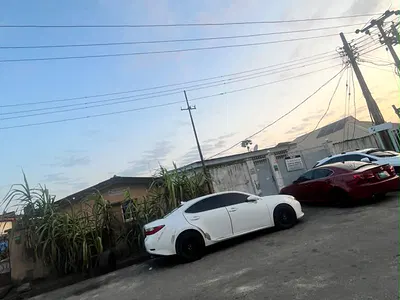 4 Bedroom Bungalow on a Full Plot of Land — Surulere, Lagos