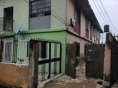 Well Maintained Storey Building with 4 Flats — Safebirth Street, Off Fadeyi Bus Stop, Fadeyi, Shomolu, Lagos