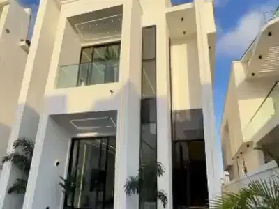 Majestic 5 Bedroom Detached — Captains Court, Ajah, Lagos