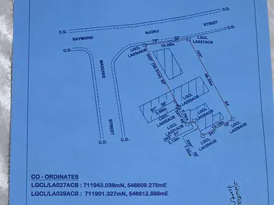 4 Bedroom Semi Detached House with 2 Rooms Guest Chalet on 750M2 — Ikoyi, Lagos