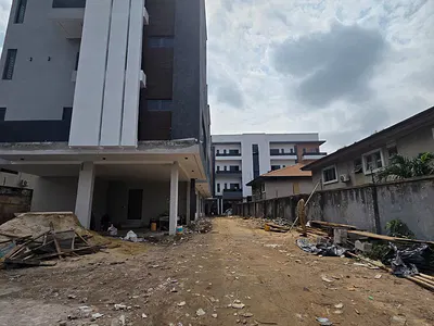 Excellently Built 3 Bedroom Apartment in a Secured Estate — Maryland, Lagos