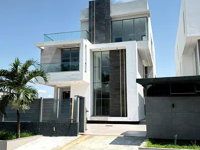 5 Bedroom Detached Duplex with Swimming Pool, Cinema and Boy's Quarter — Ikoyi, Lagos