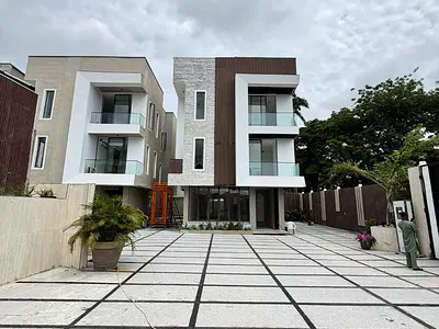4 Bedroom Terrace Duplex with Boy's Quarters — Ikoyi, Lagos