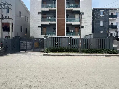 Fully Furnished 2 Bedroom Apartment — Lekki, Lagos