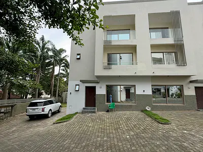 Nicely Done 5 Bedroom Terrace Duplex — Maitama District, Abuja